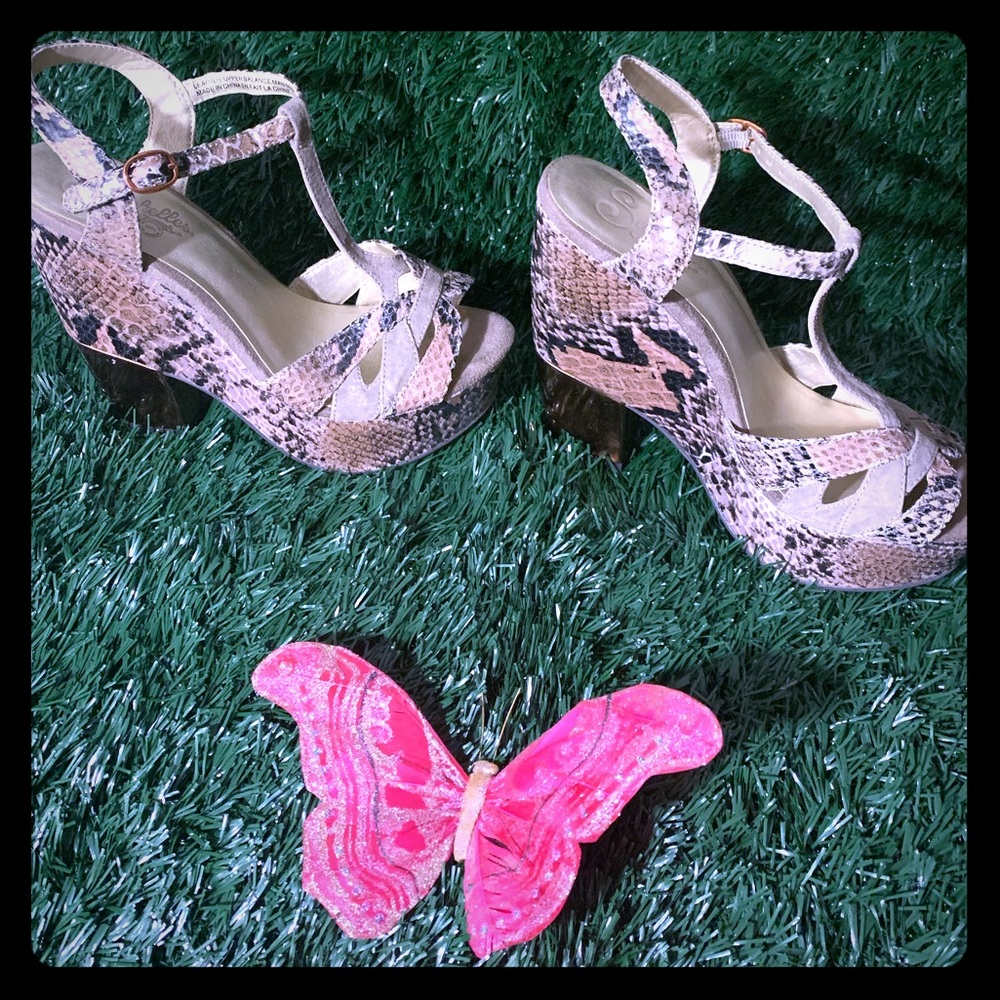 🛑SOLD🛑 Seychelles - Animal Print Wedge